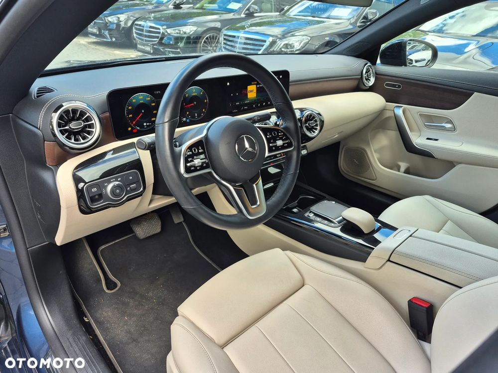 Mercedes-Benz CLA 180 d 8G-DCT - 16
