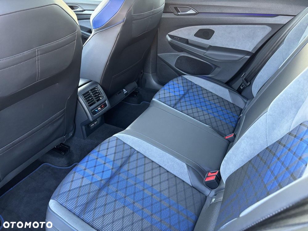 Volkswagen Golf Variant 2.0 TSI 4Motion R - 17