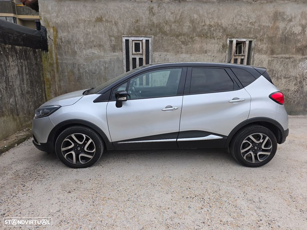 Renault Captur 0.9 TCE Exclusive - 2