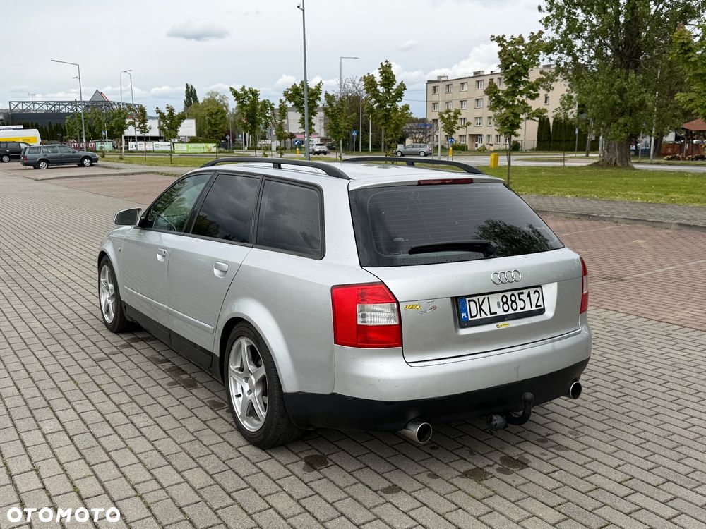 Audi A4 Avant 1.8T Quattro - 8
