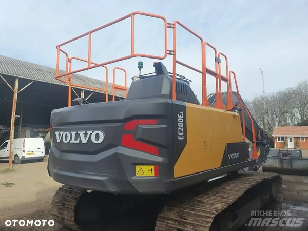 Volvo EC 200 El
