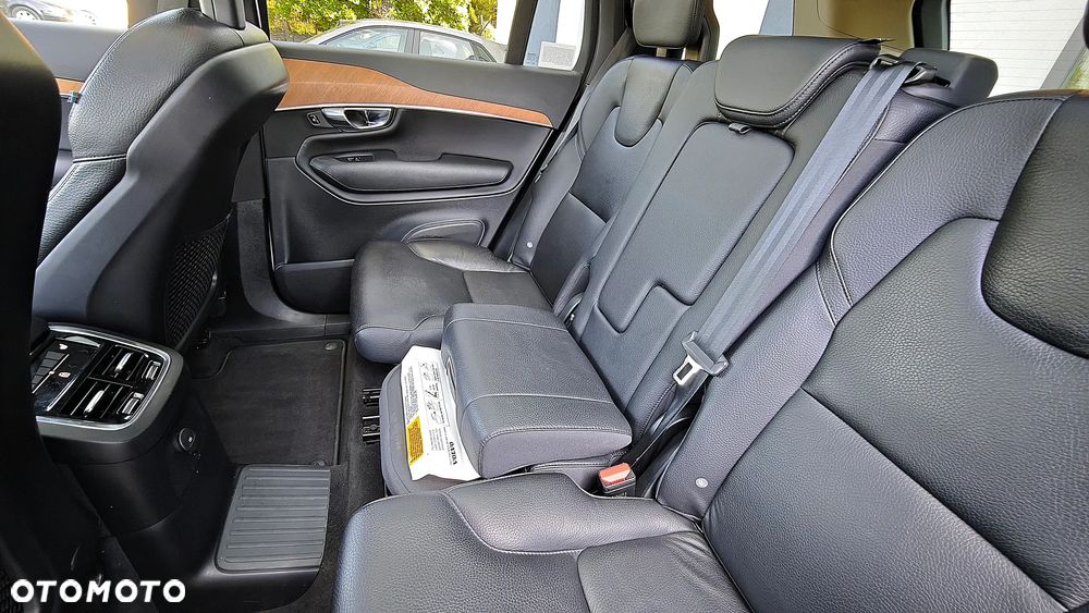 Volvo XC 90 - 33
