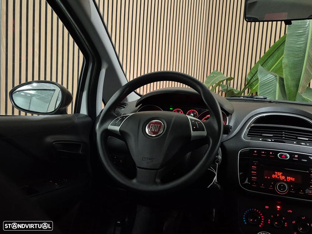 Fiat Punto 1.2 Lounge S&S - 21