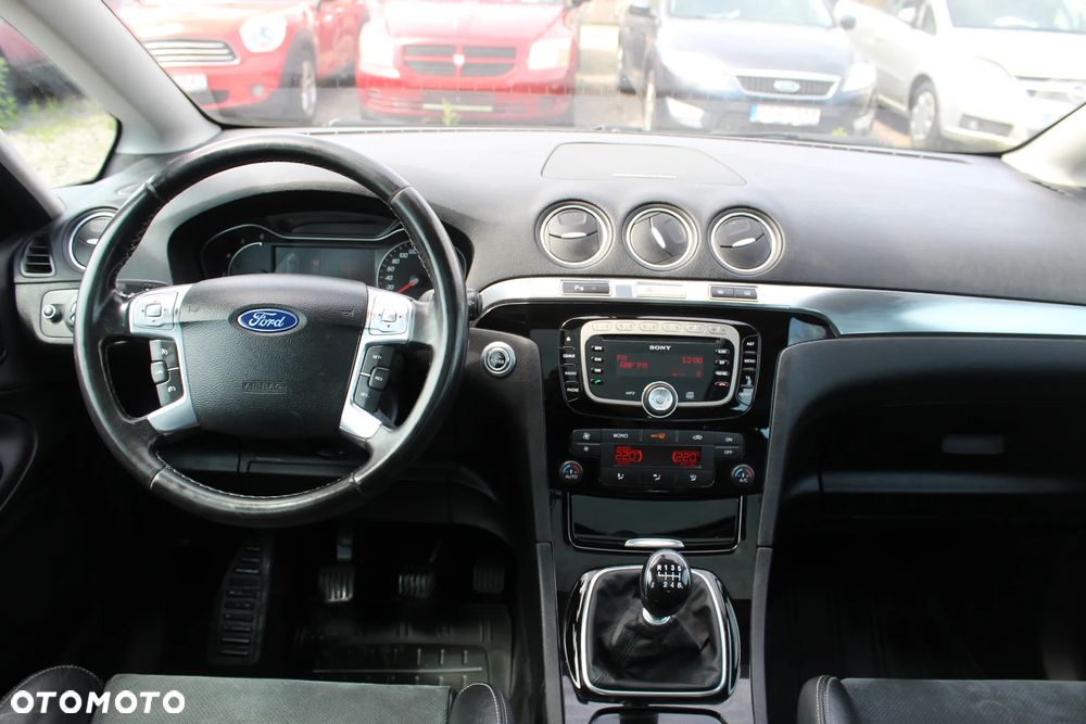 Ford S-Max 2.0 TDCi DPF Titanium - 6