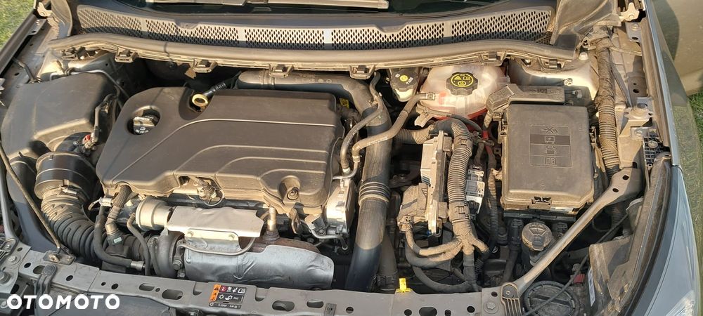 Opel Astra 1.4 T Dynamic - 14