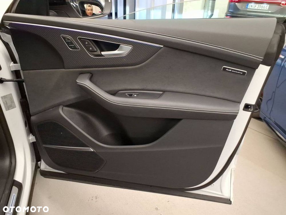 Audi RS Q8 - 22