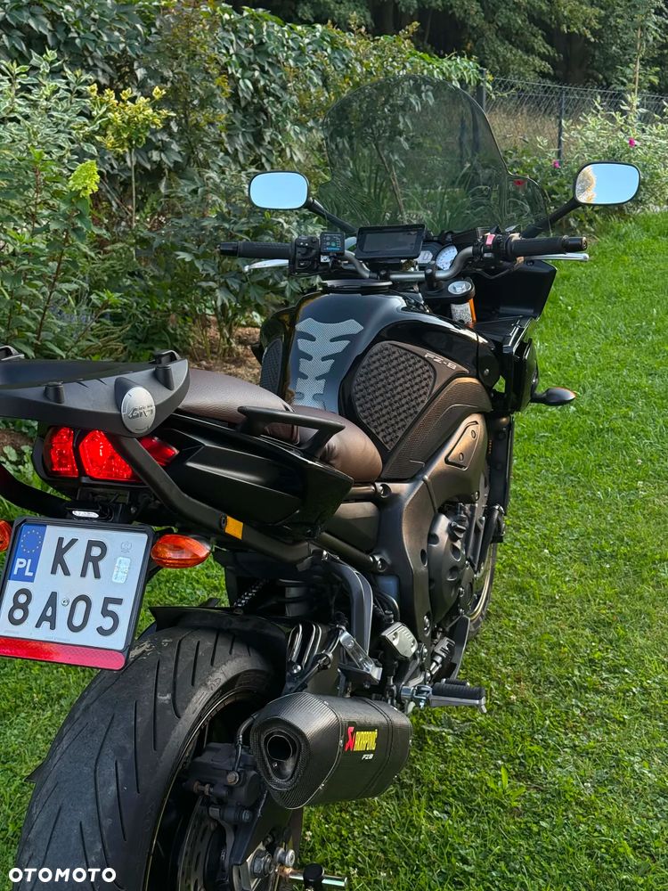 Yamaha FZ8 - 5