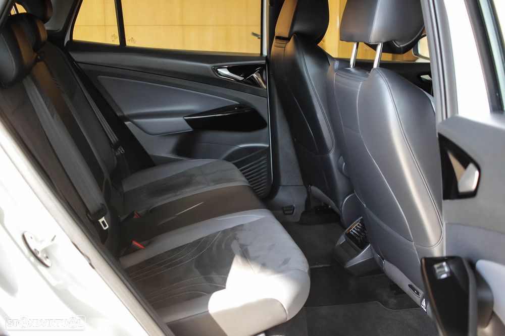 VW ID.4 Pro - 8