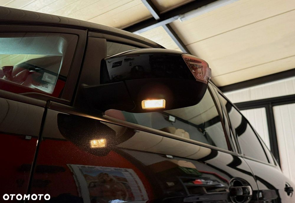 Ford C-MAX 1.6 Ti-VCT SYNC Edition - 34