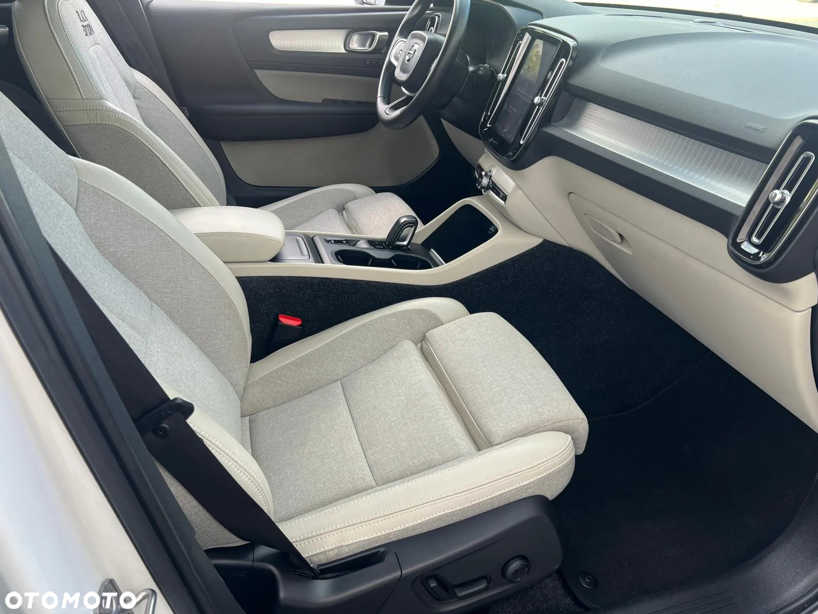 Volvo XC 40 - 19