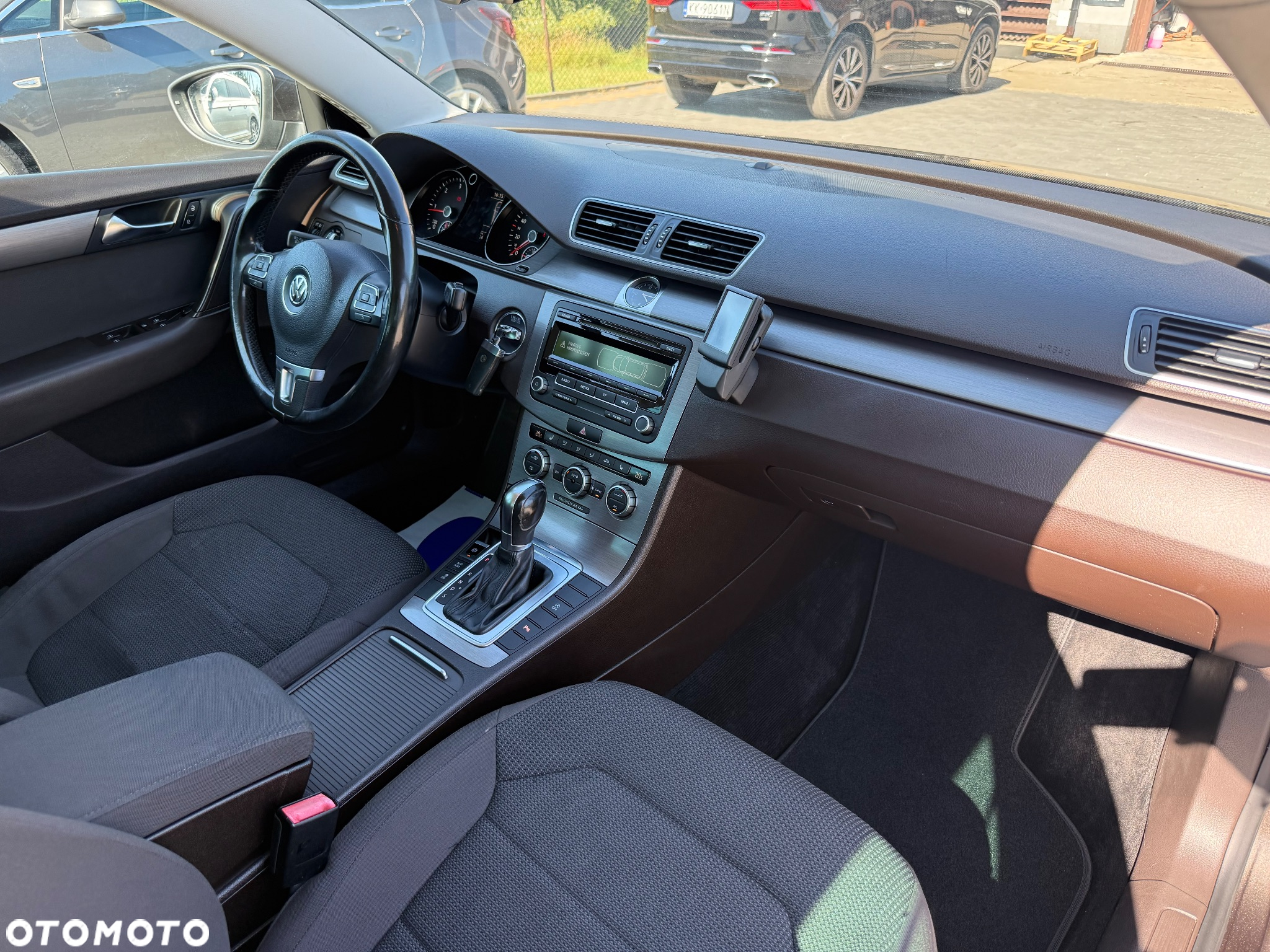 Volkswagen Passat 2.0 TDI Comfortline DSG - 21
