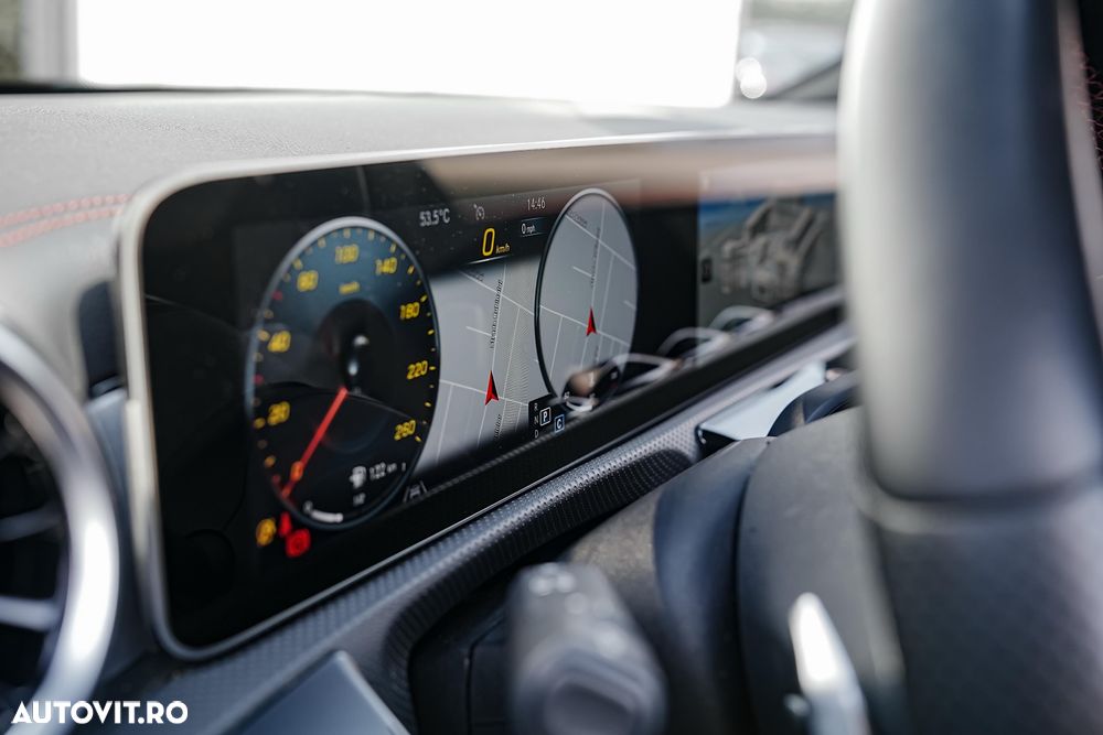 Mercedes-Benz CLA 180 7G-DCT AMG Line - 20