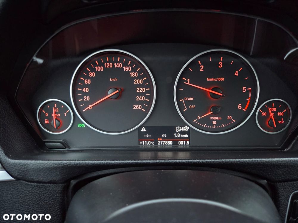 BMW Seria 3 320d Efficient Dynamics - 35