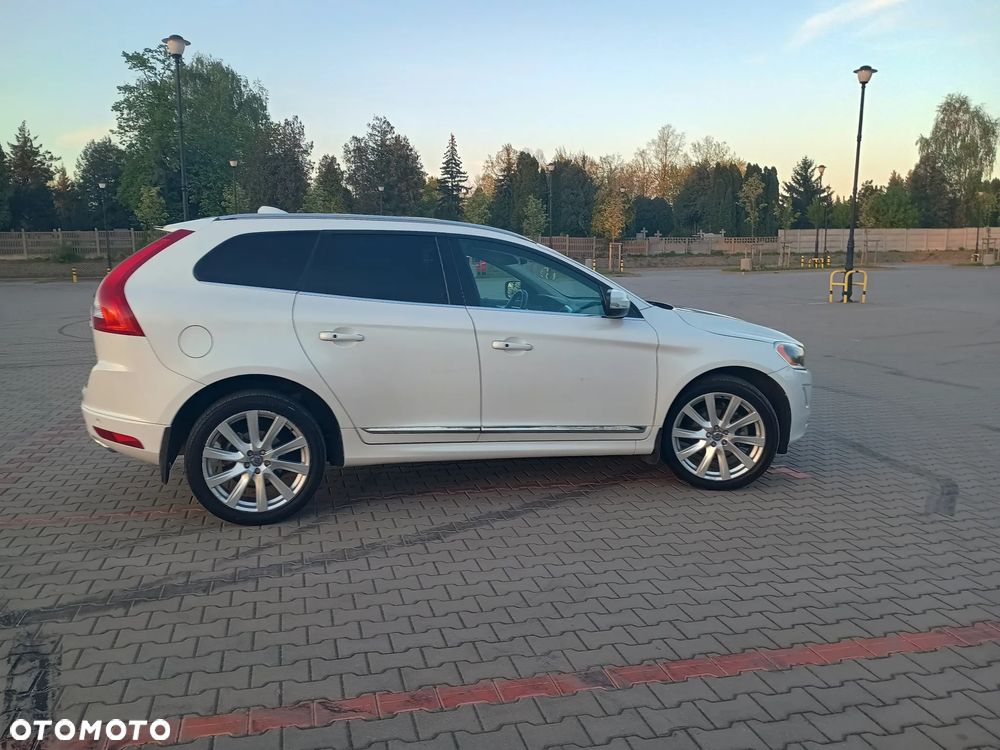 Volvo XC 60 - 8