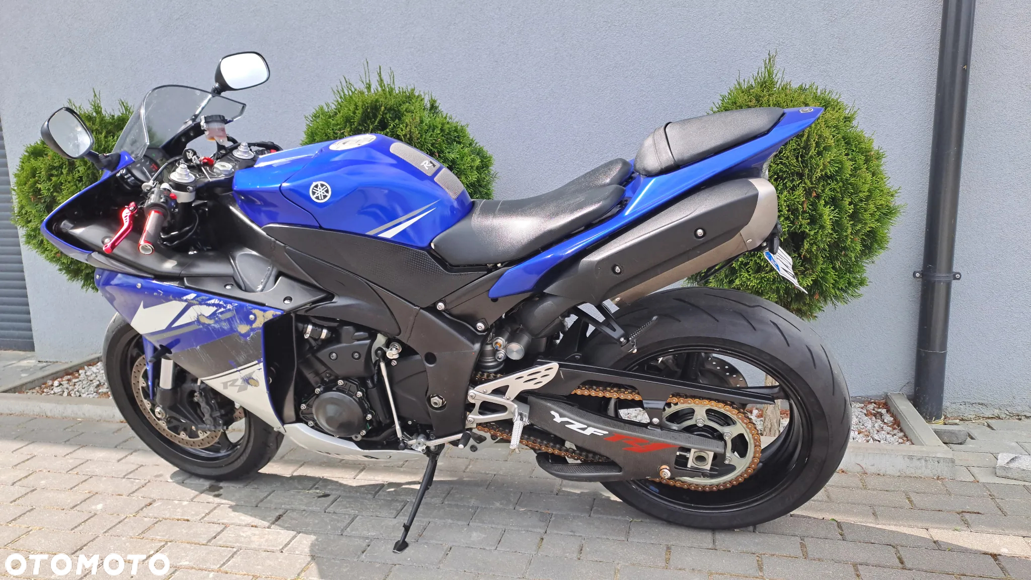 Yamaha R1 - 5
