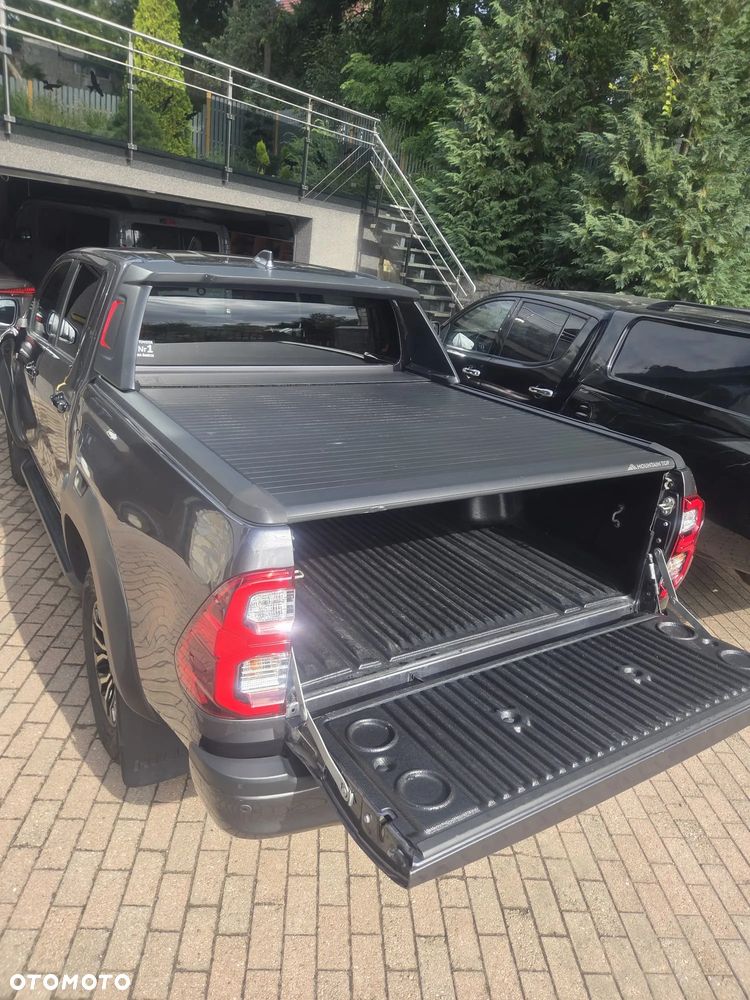 Toyota Hilux Gr - 12