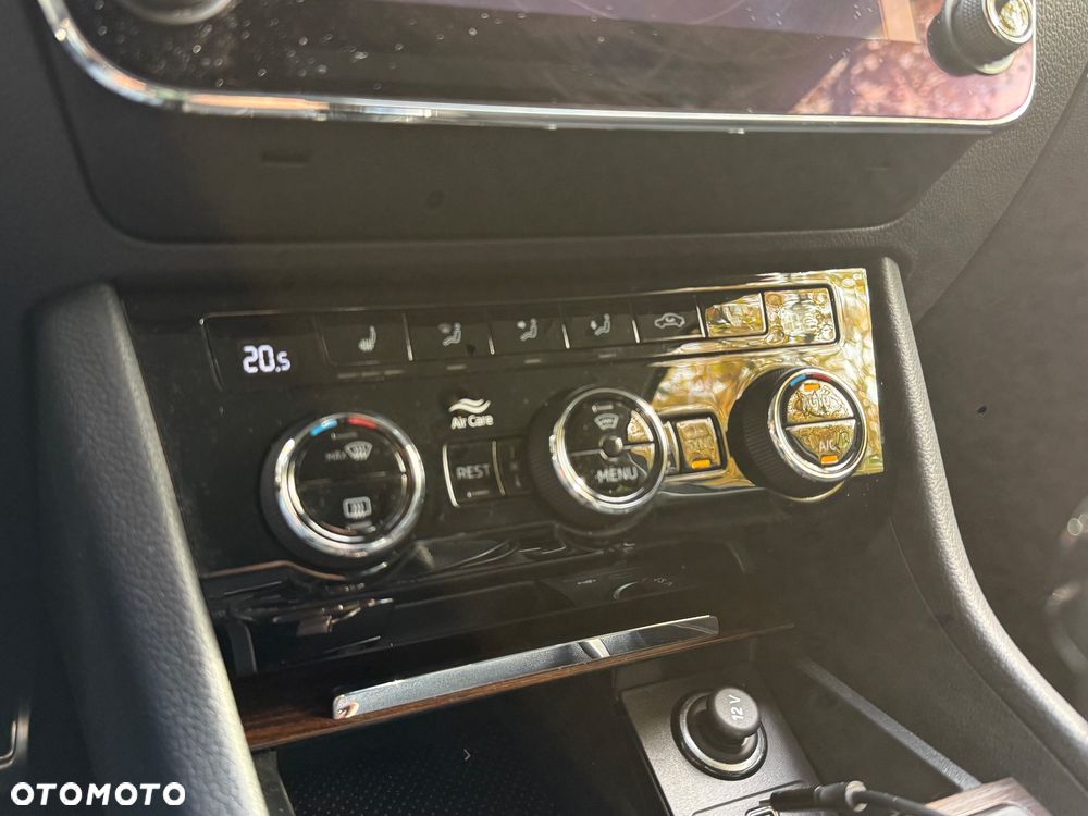Skoda Superb 2.0 TSI 4x4 DSG Scout - 15