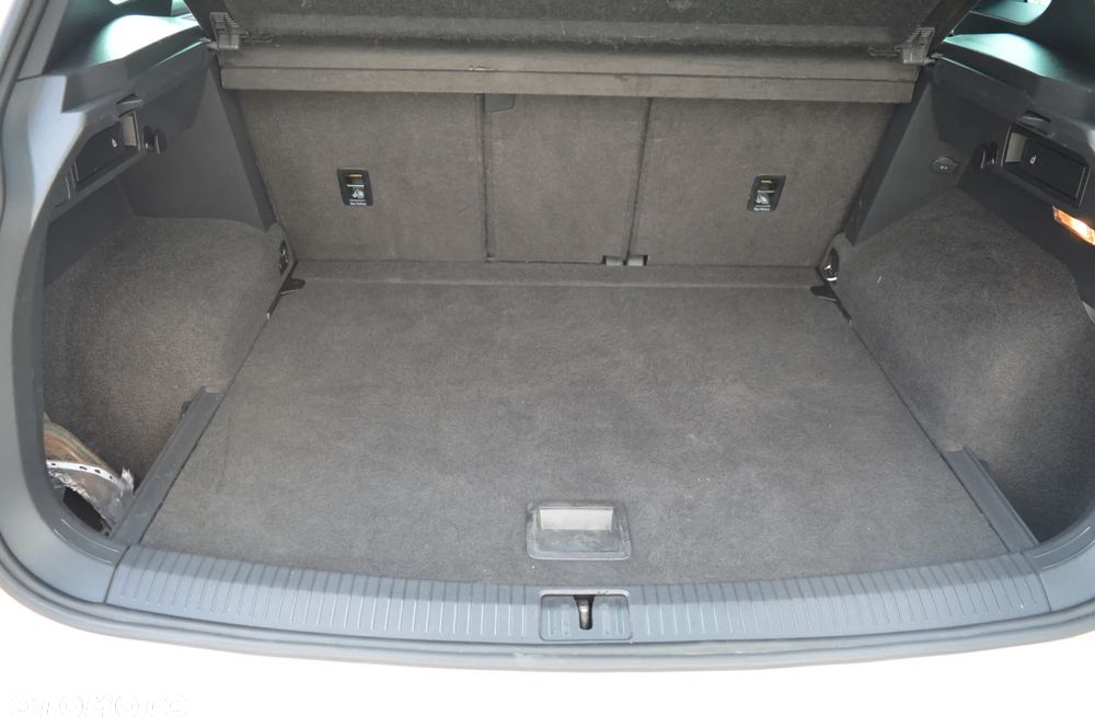 Volkswagen Tiguan 2.0 TDI SCR 4MotION DSG R-Line - 15