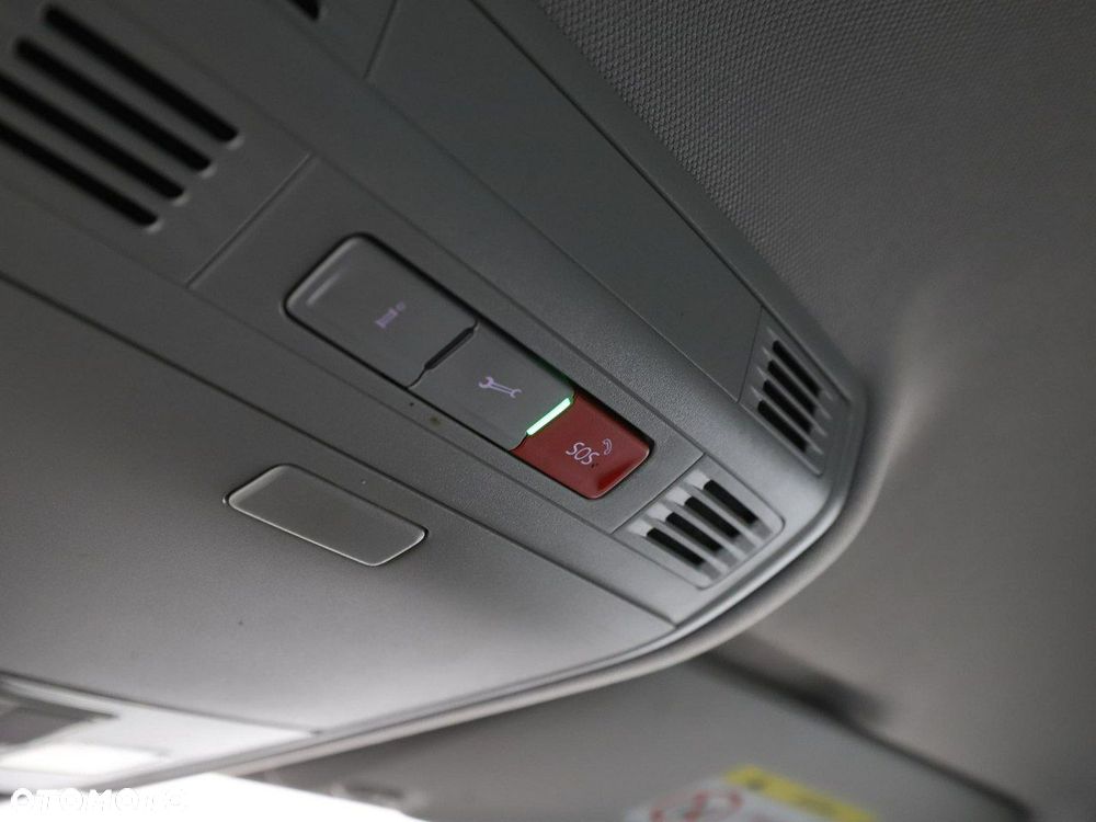 Volkswagen Passat - 37