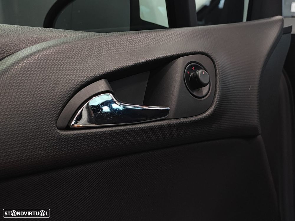 Opel Meriva 1.4 T FlexFuel Cosmo - 20