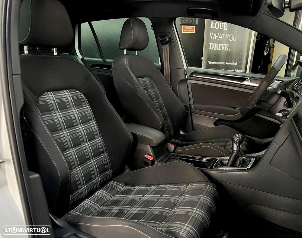 VW Golf 2.0 TDI GTD - 34