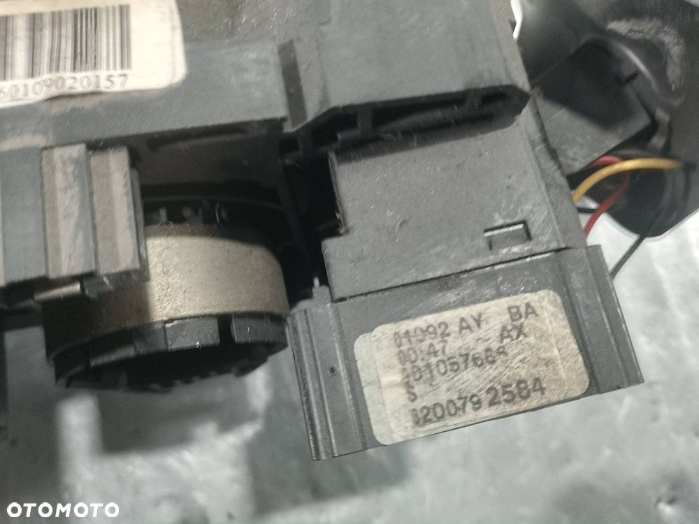 PRZEŁĄCZNIK ZESPOLONY DACIA SANDERO I 8200792584S 1.2 16V - 7