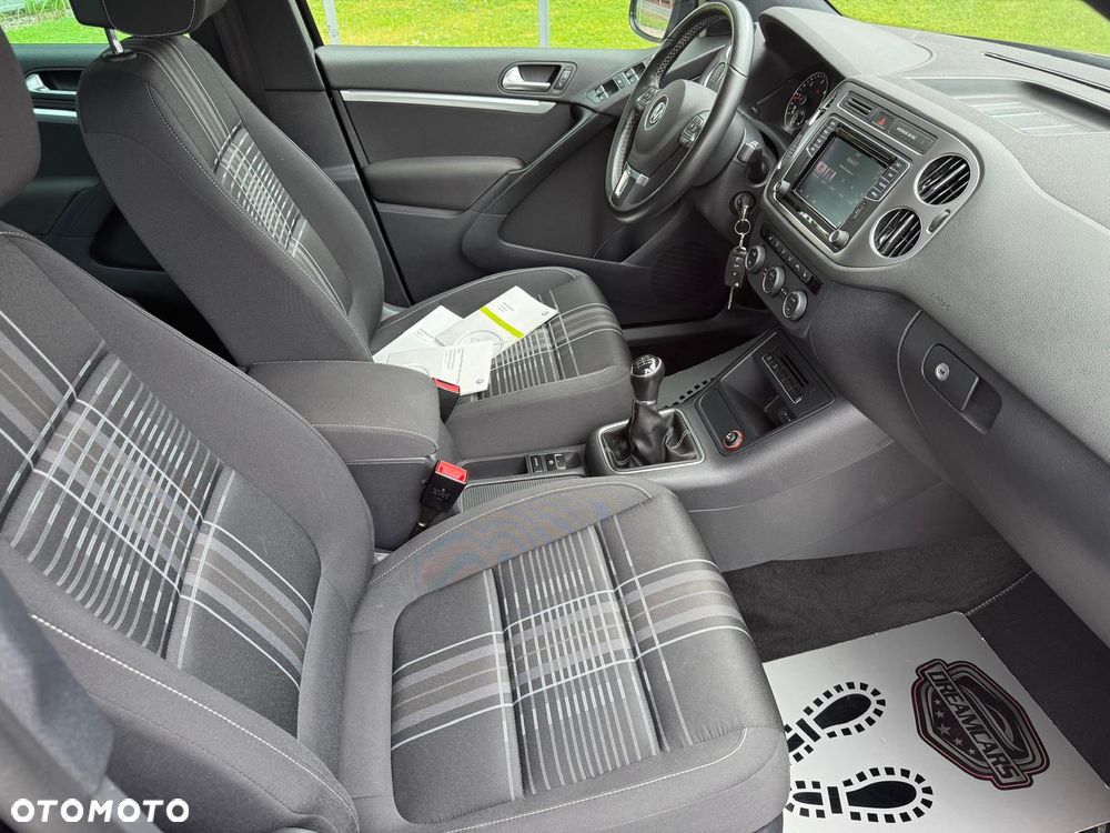 Volkswagen Tiguan - 15