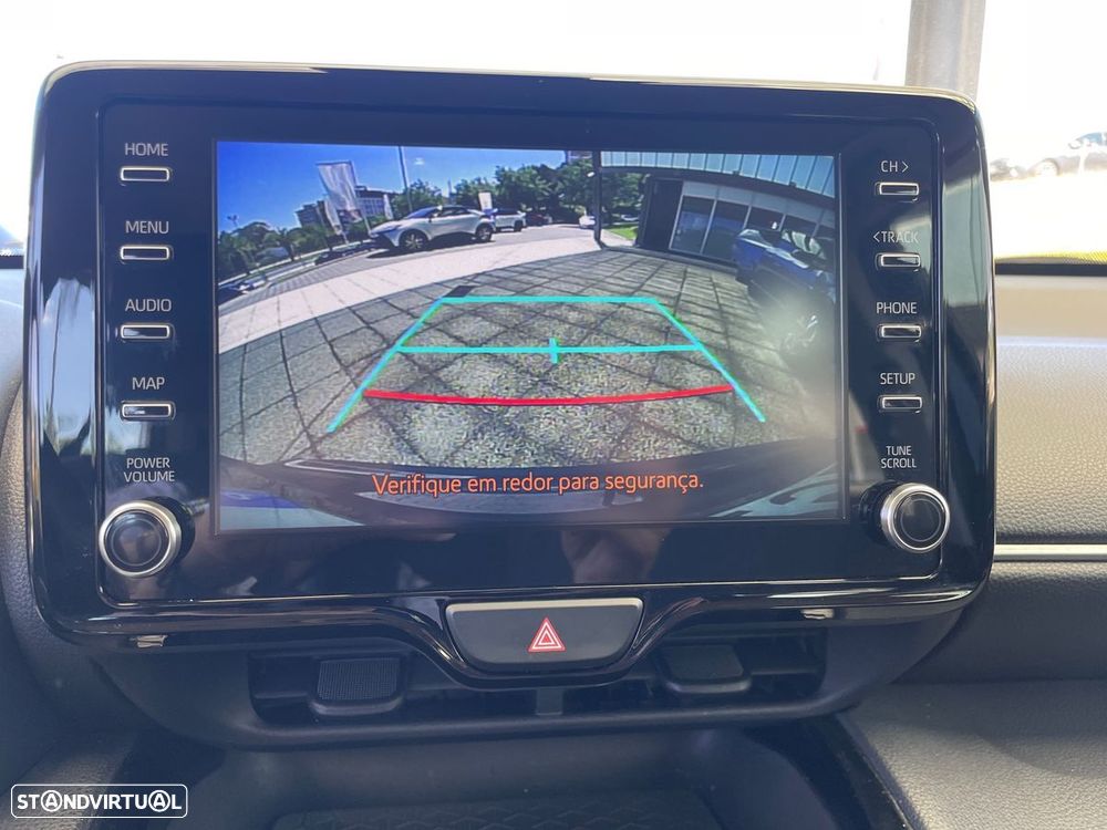 Toyota Yaris Cross 1.5 HDF Comfort Plus - 21