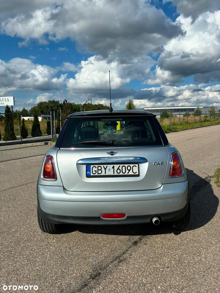 MINI ONE Standard - 3