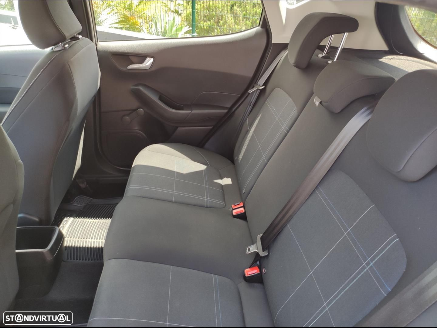 Ford Fiesta 1.1 Ti-VCT Business - 11