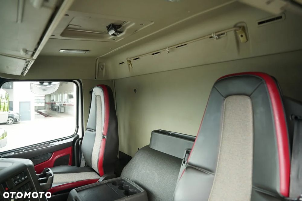 Volvo FMX 460 / 8x4 / WYWROTKA TYLNOZSYPOWA / HYDROKLAPA / PLANDEKA ELEKTRYCZNA / I- SHIFT / EURO 6 - 30