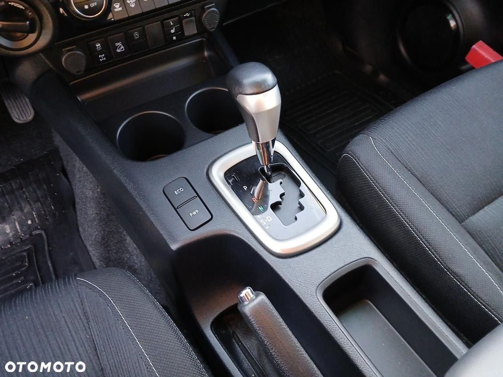 Toyota Hilux 2.8 D-4D Double Cab SR5 4x4 - 33