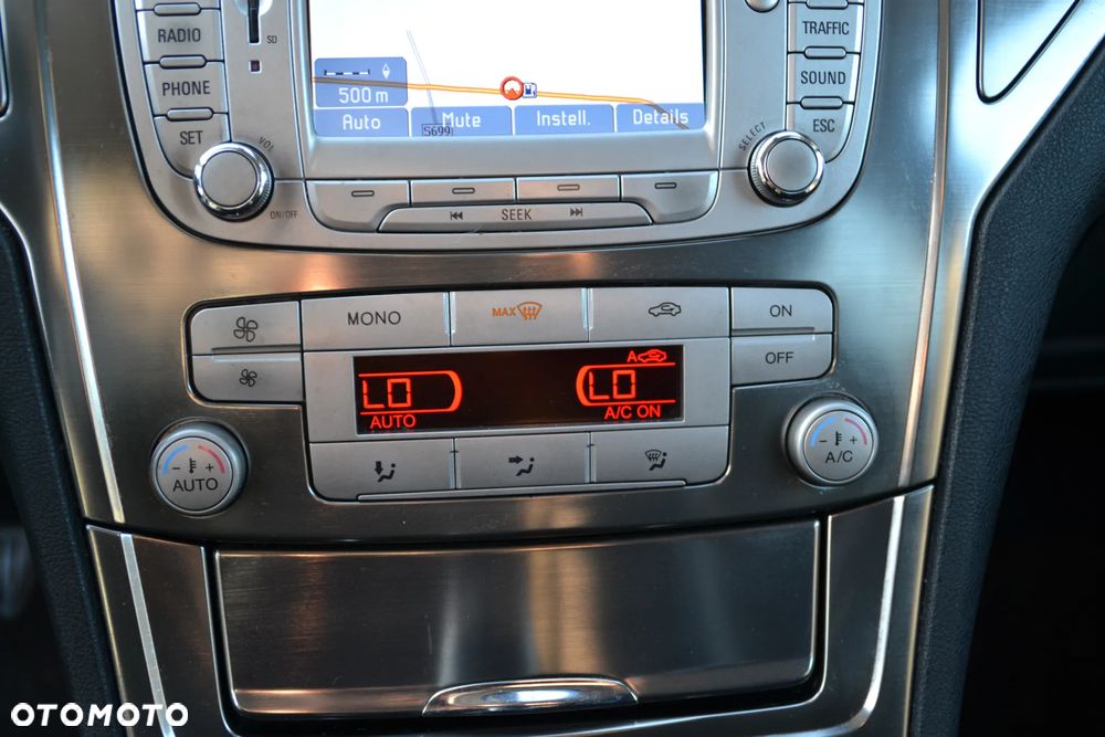 Ford Mondeo 2.0 FF Ghia - 34