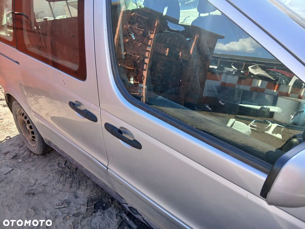 mercedes benz W414 vaneo 9744 maska pokrywa silnika klapa bagażnika zderzak lampa reflektor pas - 4