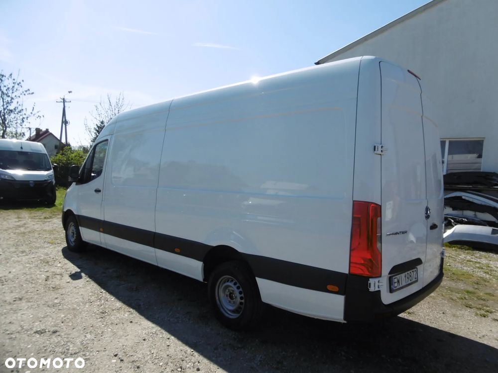 Mercedes-Benz Sprinter - 3