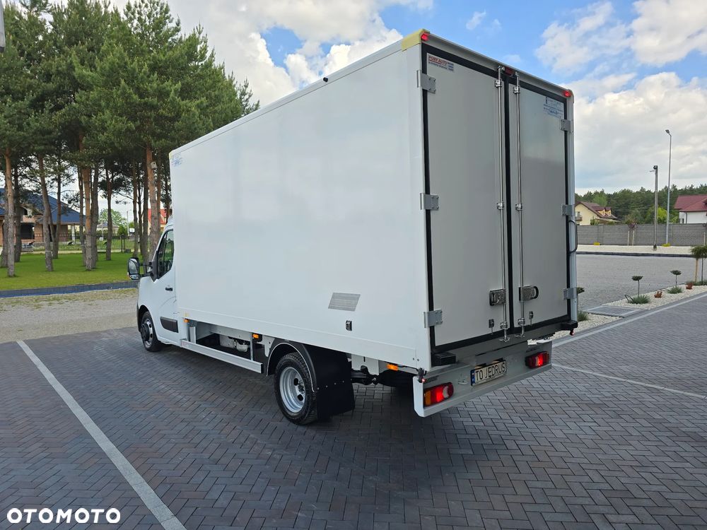 Renault MASTER CHŁODNIA 8 PALET Carrier XARIOS -29*C +29*C 230V STACJONARNE PODŁĄNCZENIE TYLN OŚ BLIŻNIACZA WZMOCNIONA SALON POLSKA 65Tyś km SERWIS ASO RENO DO OSTATNIEGO Km GWARANCJA BOGATA OPCJA WYPOSAŻENIA LEDY HALOGENY TEMPOMAT FOTEL KIEROWCY PNEŁMATYCZNY - 13