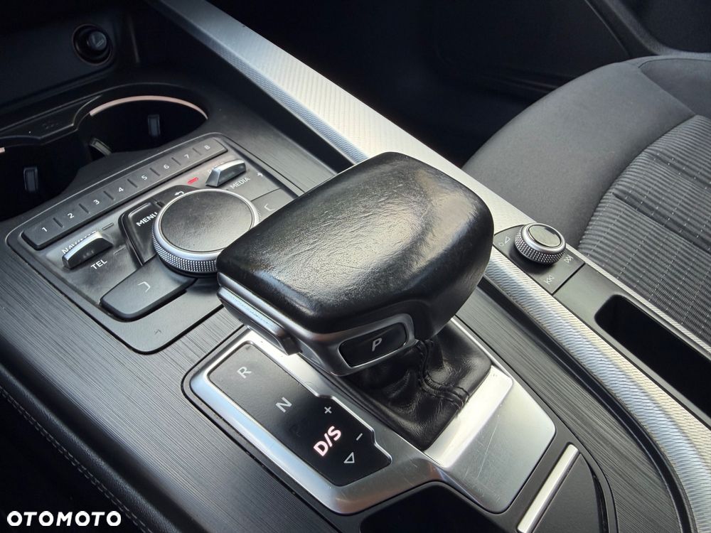 Audi A4 Avant 2.0 TDI S tronic - 15