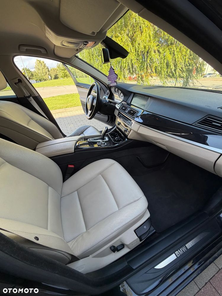 BMW Seria 5 520d - 19