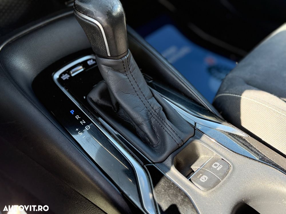 Toyota Corolla 2.0 Business Edition - 11