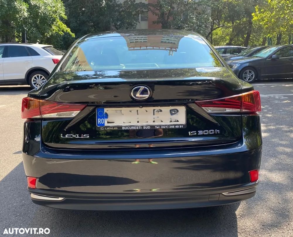 Lexus Seria IS 300h Executive - 8