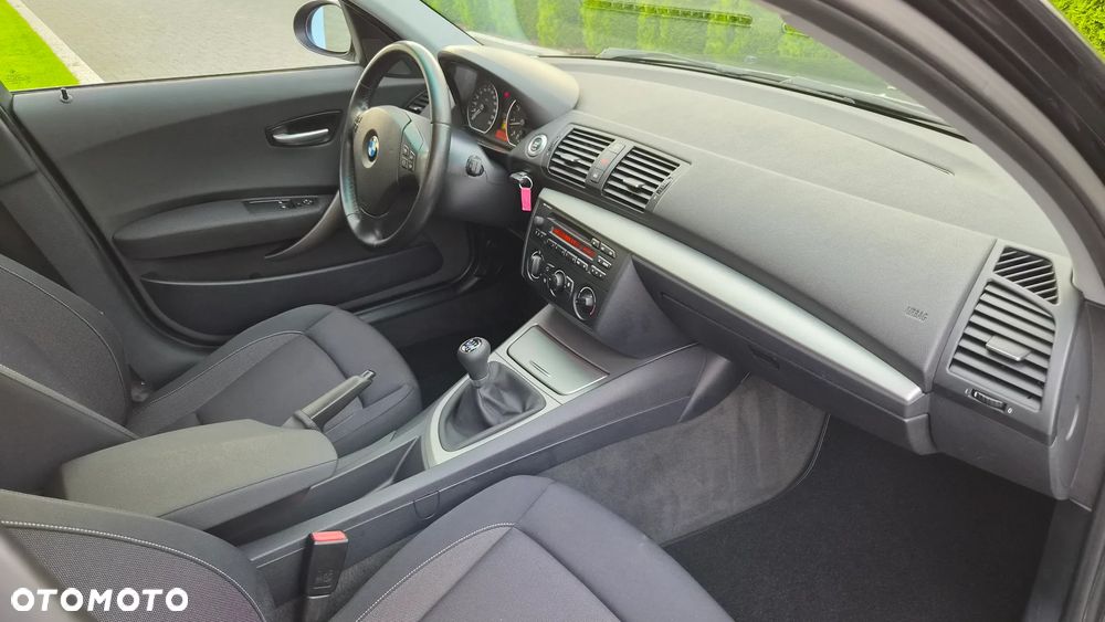BMW Seria 1 - 14