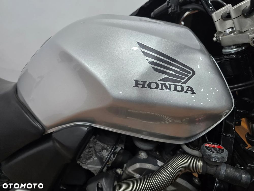 Honda CBF - 16