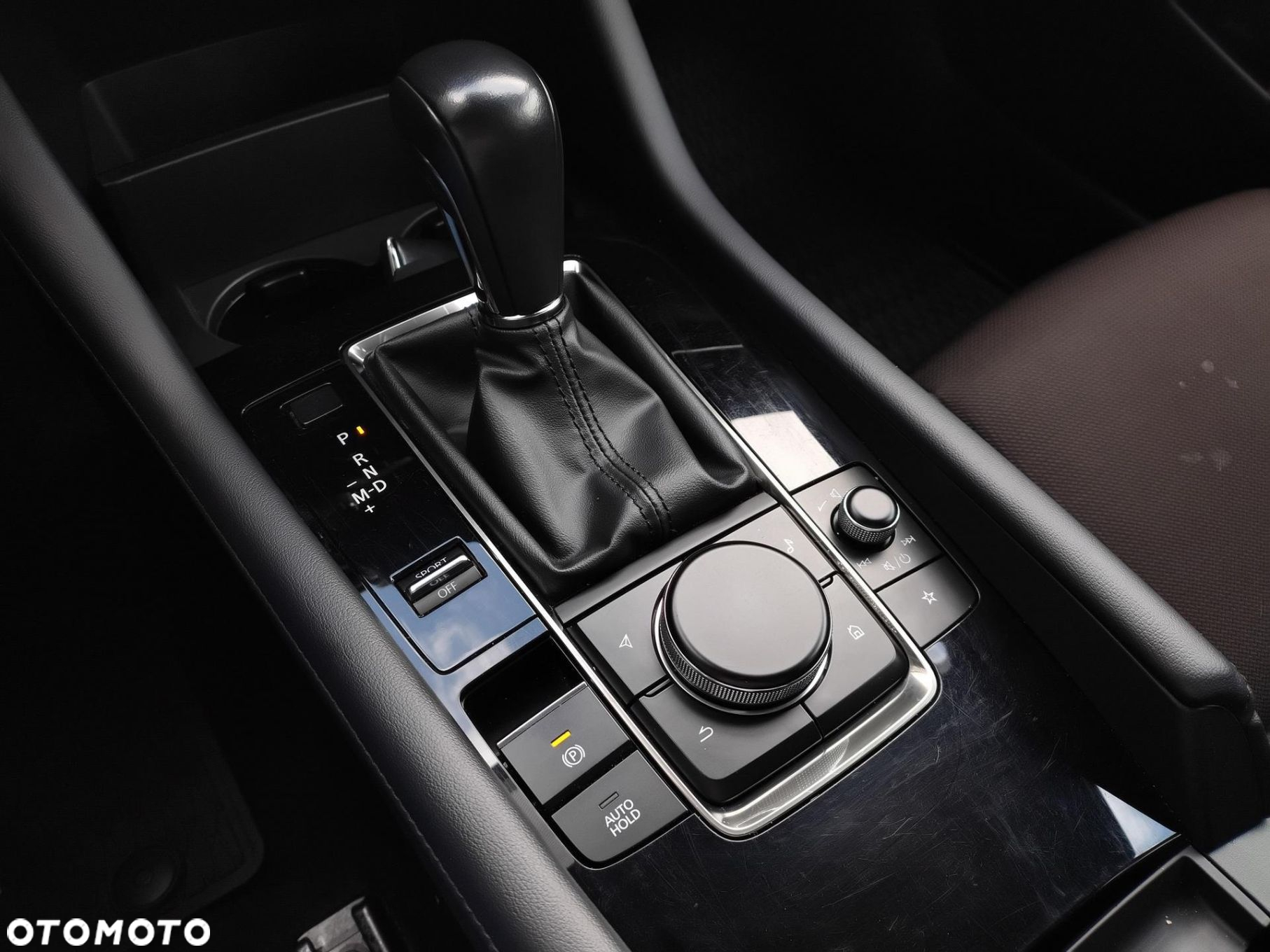 Mazda 3 - 16