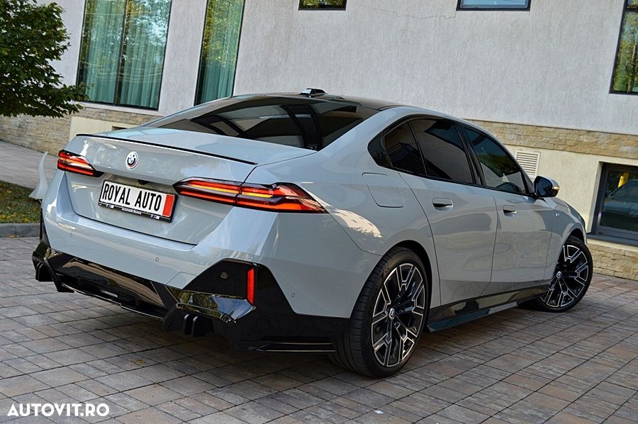 BMW Seria 5 - 18