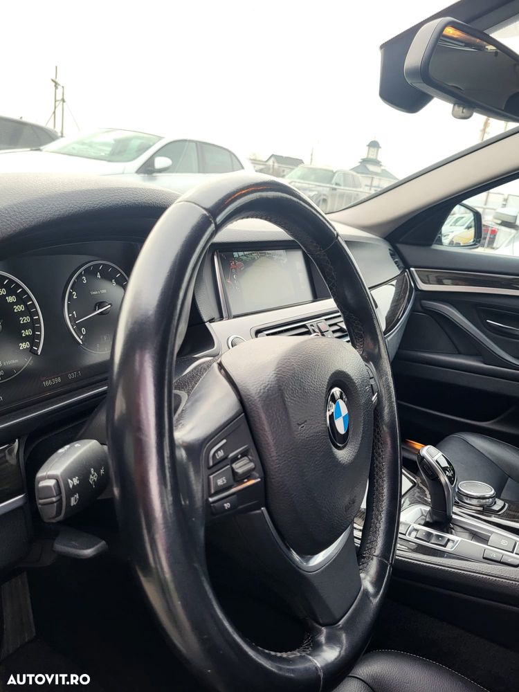BMW Seria 5 535i xDrive Aut. Luxury Line - 24