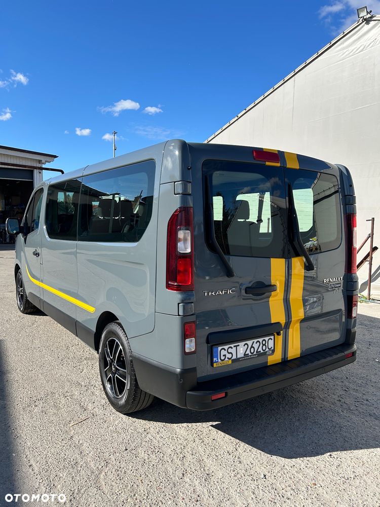Renault Trafic 2.0 dCi - 10