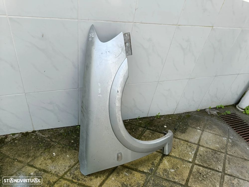 Guarda lamas direito Peugeot 106 GTI 2000 - 2