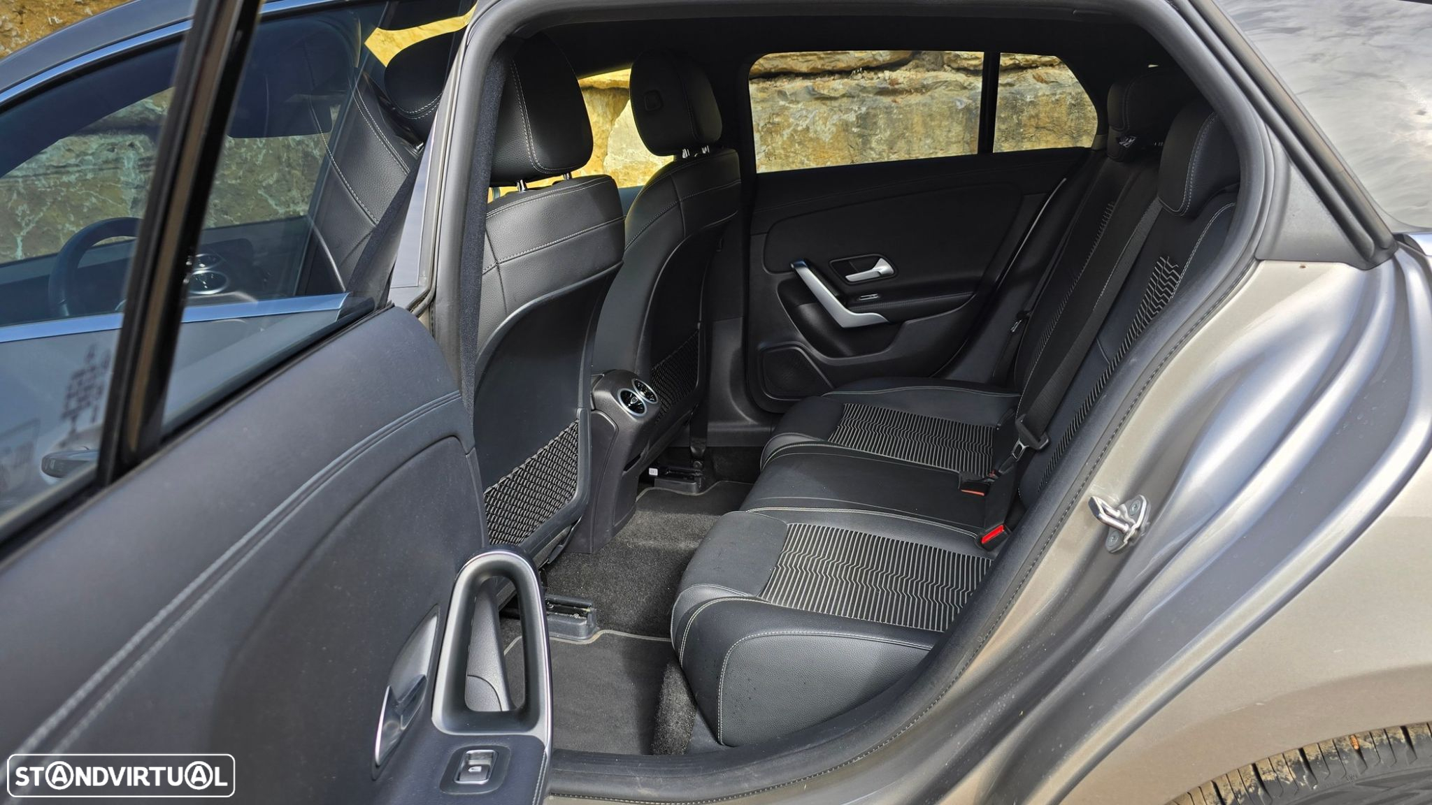 Mercedes-Benz CLA 200 - 56