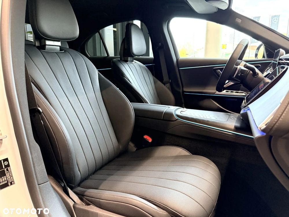 Mercedes-Benz Klasa E - 24