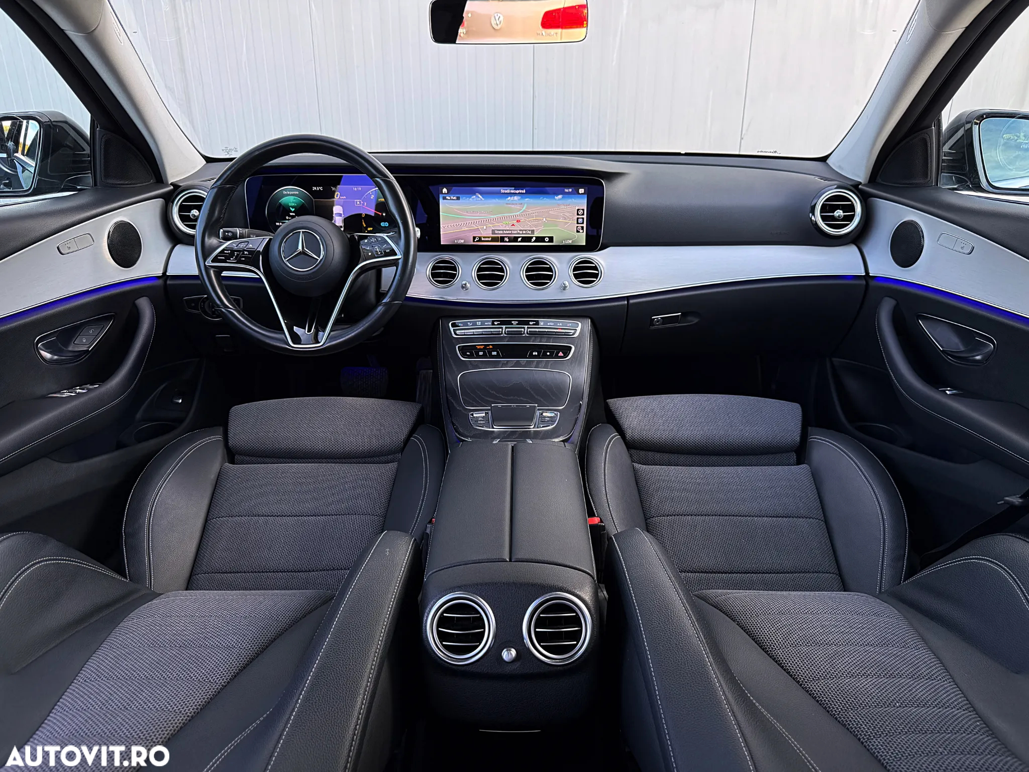 Mercedes-Benz E 300 de 9G-TRONIC AMG Line - 5